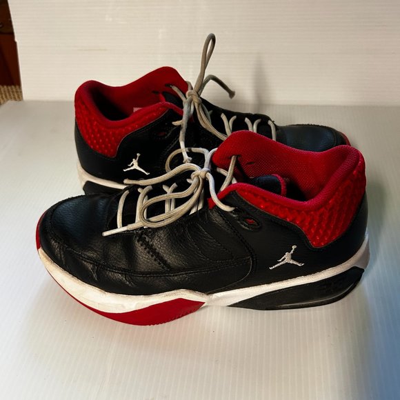 Nike Air Jordan’s - Size 6.5 (8 w) - Mid Black, Red and White - Picture 7 of 12